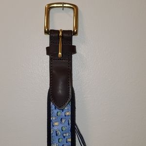 Vineyard vines belt